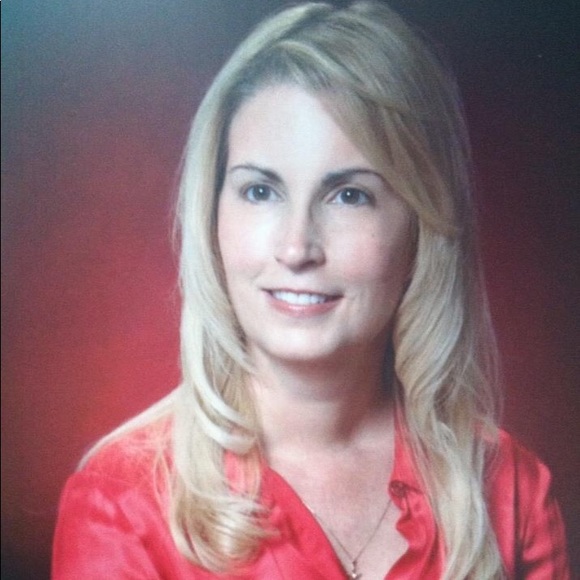 Meet your Posher, Julia - Picture 1 of 1